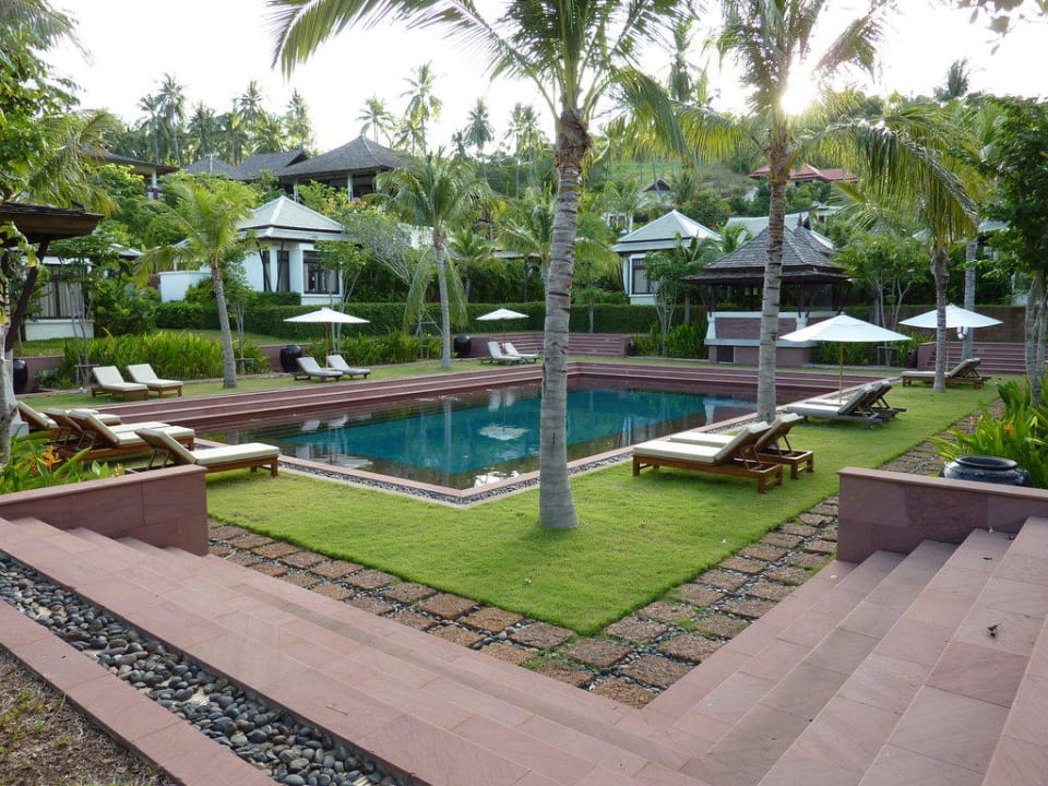 Kleinerer Pool im oberen Hotelbereich Melati Beach Resort & Spa