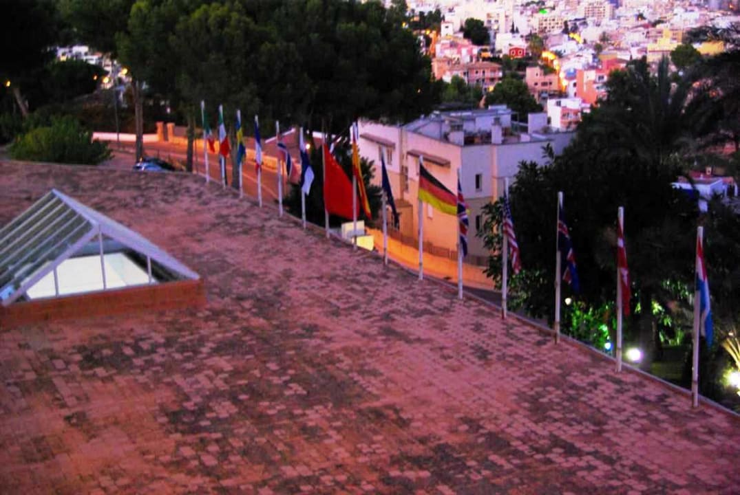 Ausblick auf Eingang GPRO Valparaiso Palace & Spa