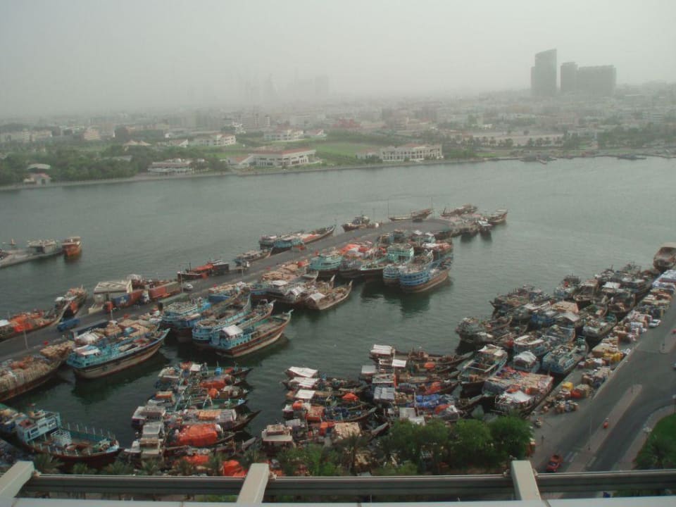 Hilton Dubai Creek Golden Sands Hotel Creek