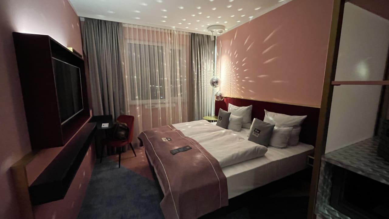 Zimmer Holiday Inn - the niu, Loco Munich North