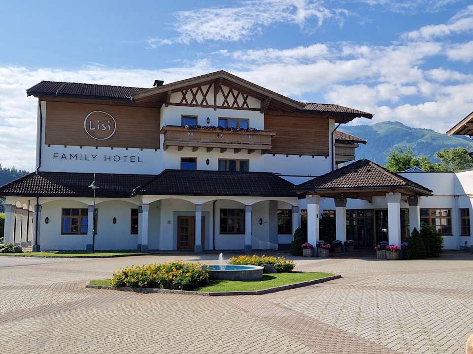 Außenansicht Lisi Family Hotel Reith bei Kitzbühel