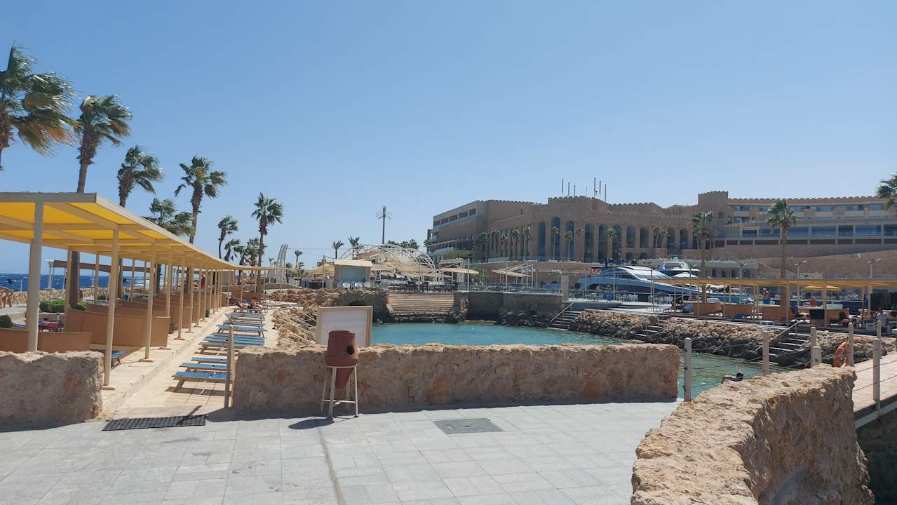 Außenansicht Pickalbatros Citadel Resort