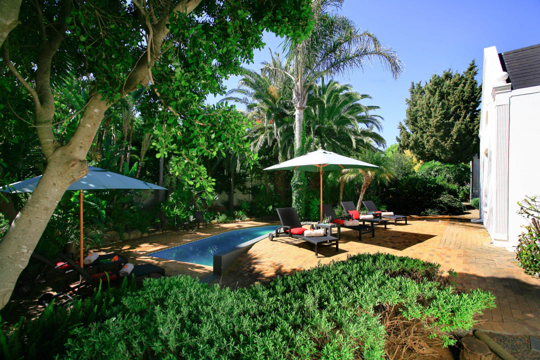 Poolbereich 4 Heaven Guesthouse