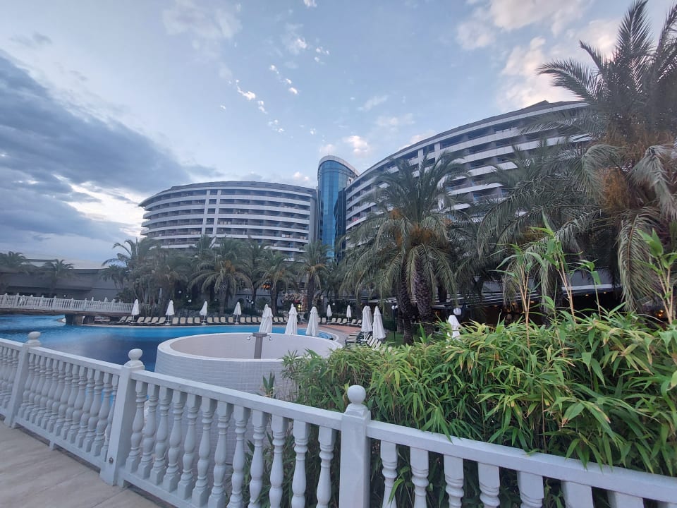 Außenansicht Royal Wings Hotel