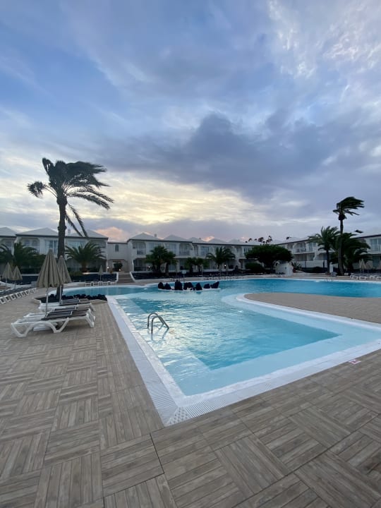 Pool H10 Ocean Suites