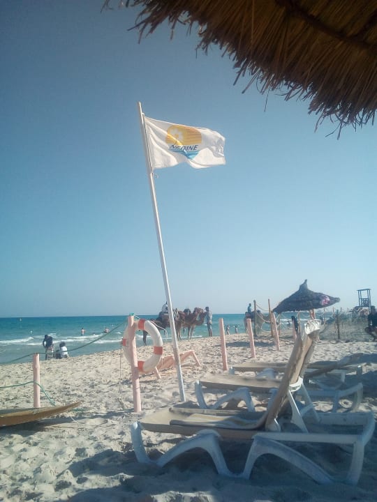 Strand Hotel Nesrine