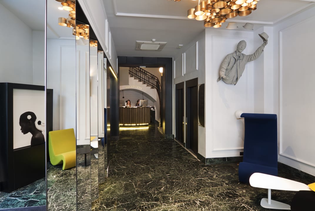 Lobby One Shot Palacio Reina Victoria 04