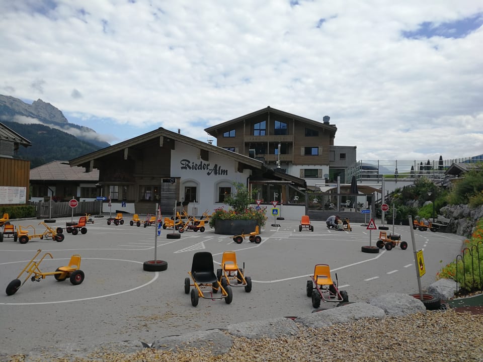 Außenansicht Hotel Riederalm