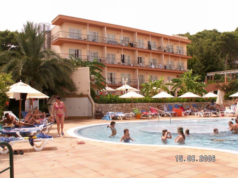 Großer Pool Valentin Grand Park Suite Hotel