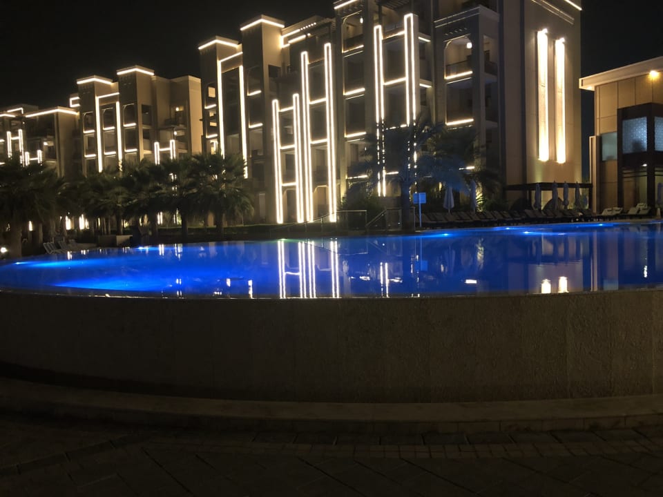 Pool DoubleTree by Hilton Resort & Spa Marjan Island