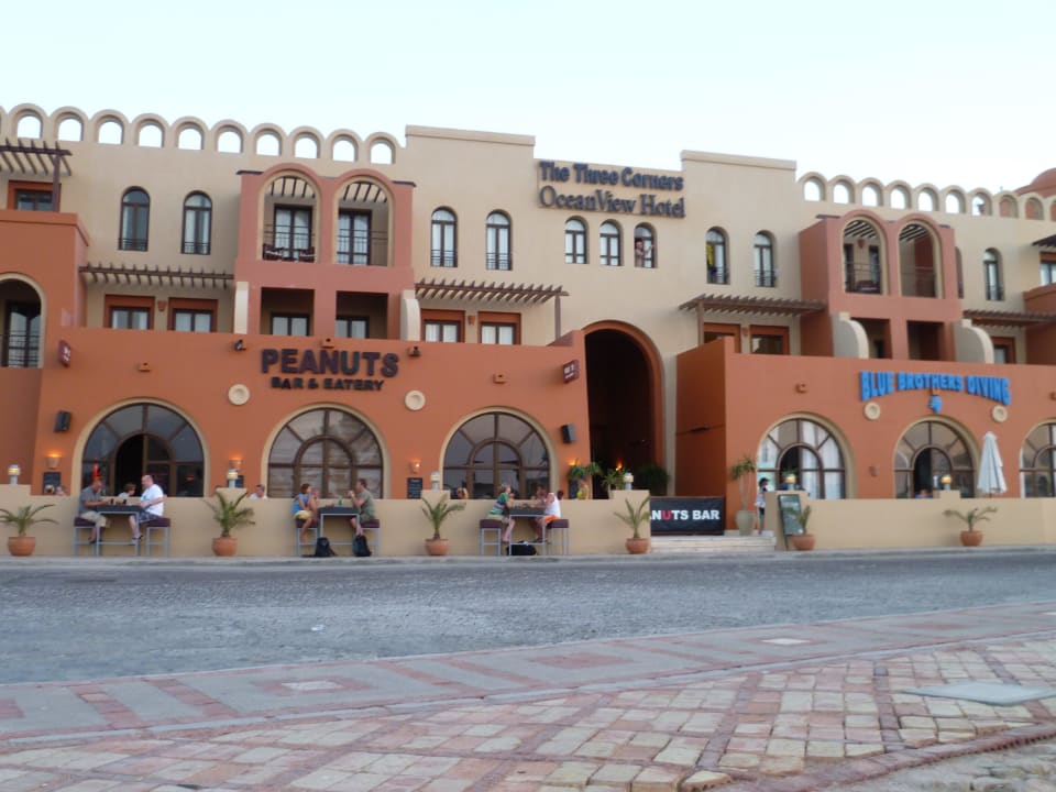 Peanuts Bar & Tauchschule Hotel Three Corners Ocean View prestige - Adults only