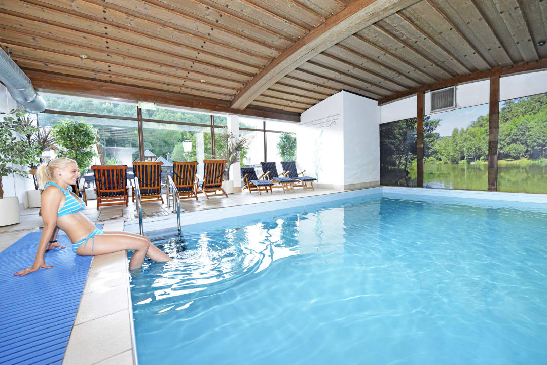 Kleiner Hotelpool Hotel Die kleine Blume