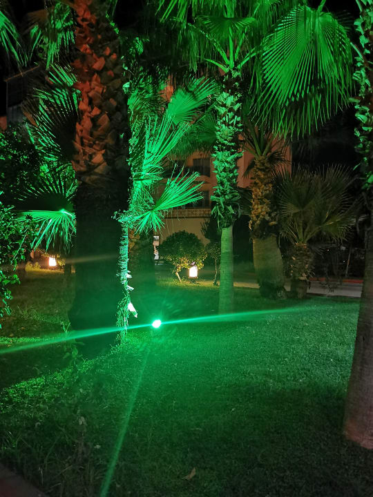 Gartenanlage Cenger Beach Resort & Spa