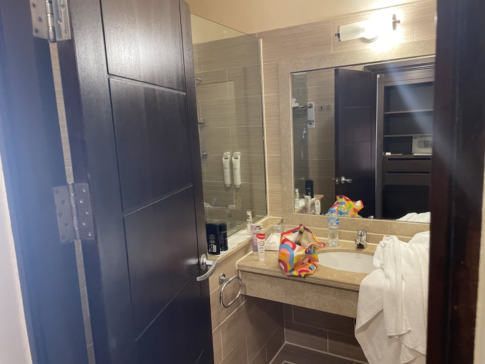 Zimmer Jaz Dar EL Madina