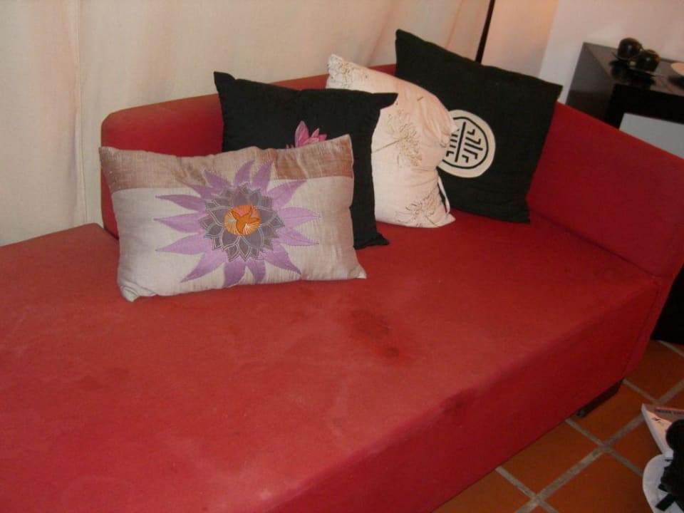 Fleckensofa Seahorse Resort & Spa