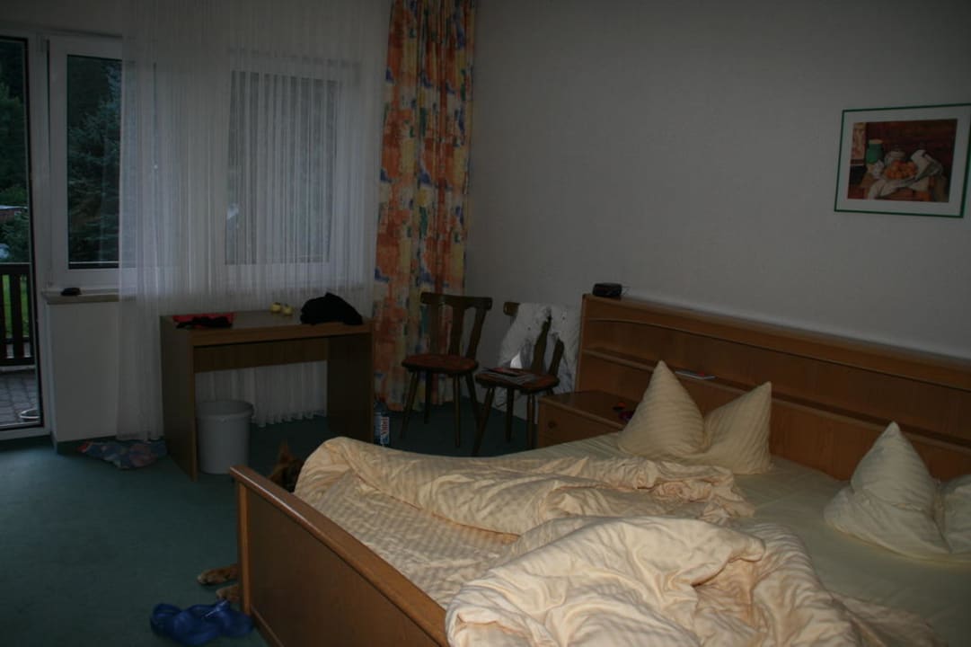 Bett mit Gartenblick Berghotel Mellenbach