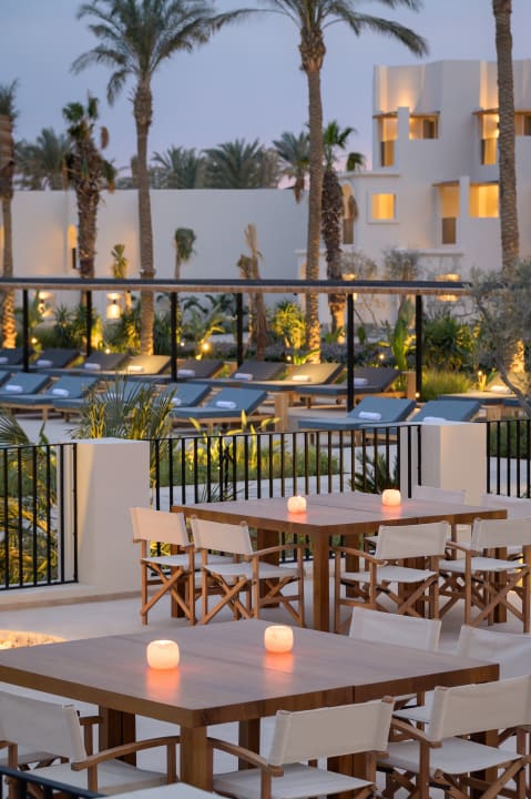 Gastro Serry Beach Resort