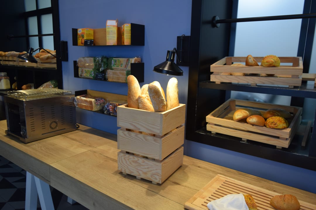 Gastro Falkensteiner Club Funimation Borik