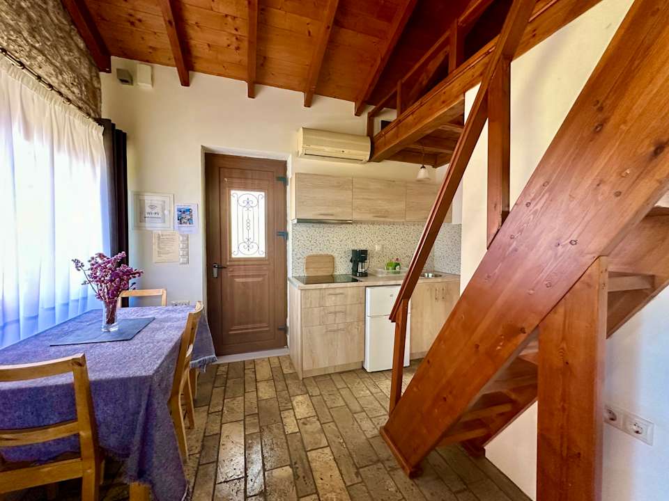 Zimmer Genari Beach Apartments