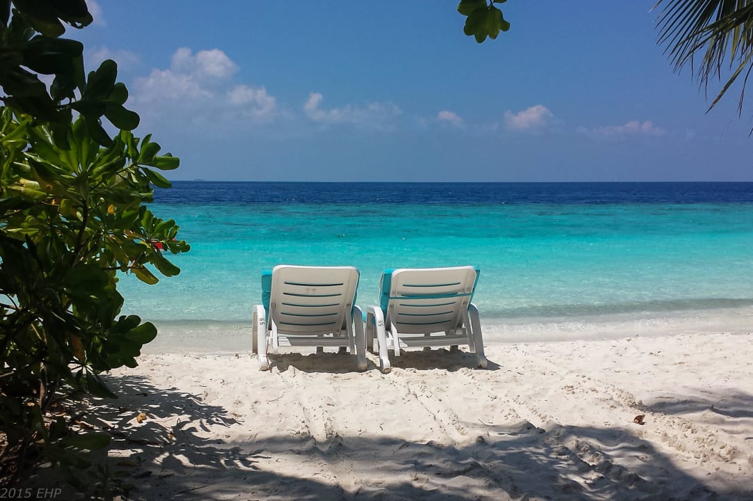 Am Strand Fihalhohi Maldives