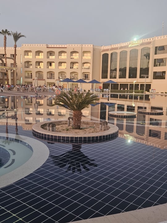 Pool Beach Albatros Resort