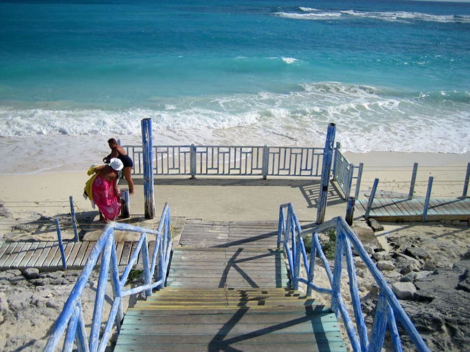 Abgang zum Hotelstrand Hotel Cayo Largo del Sol