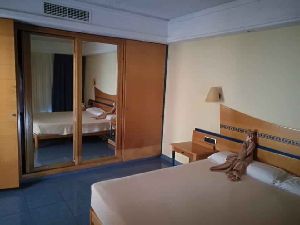 Zimmer SBH Crystal Beach Hotel & Suites