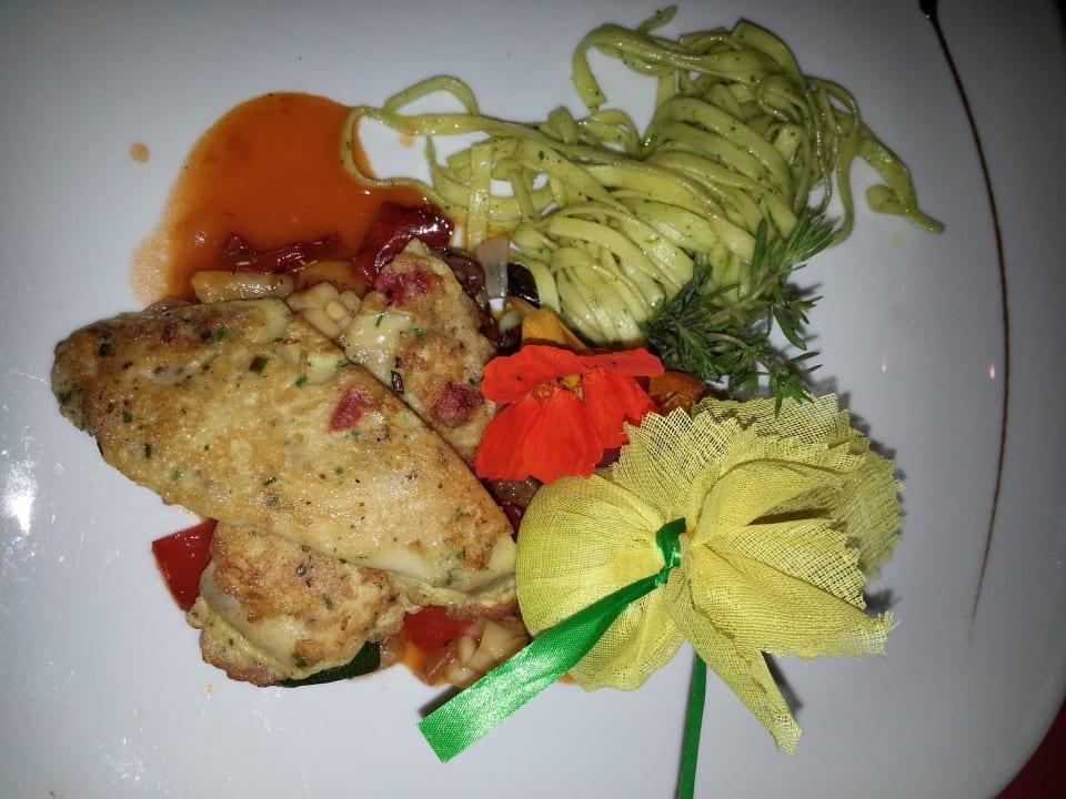 Köstliche Speisen, liebevoll angerichtet Bio-Seehotel Zeulenroda