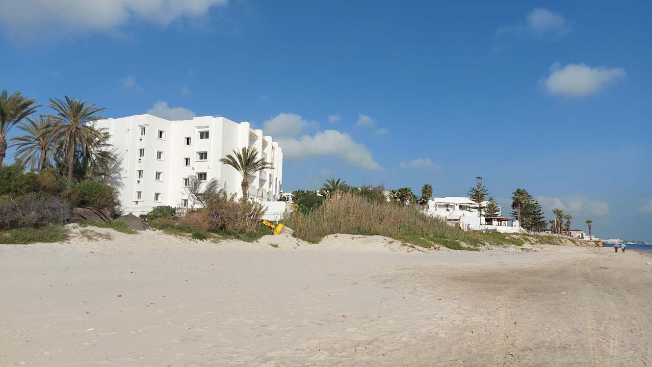 Strand Marhaba Royal Salem