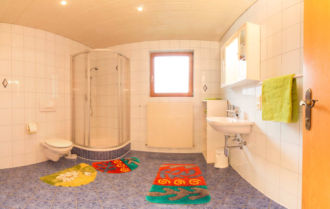 Bad Top 2 Landhaus Toni