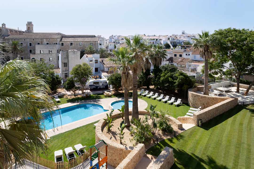 Außenansicht Hotel Catalonia Mirador des Port