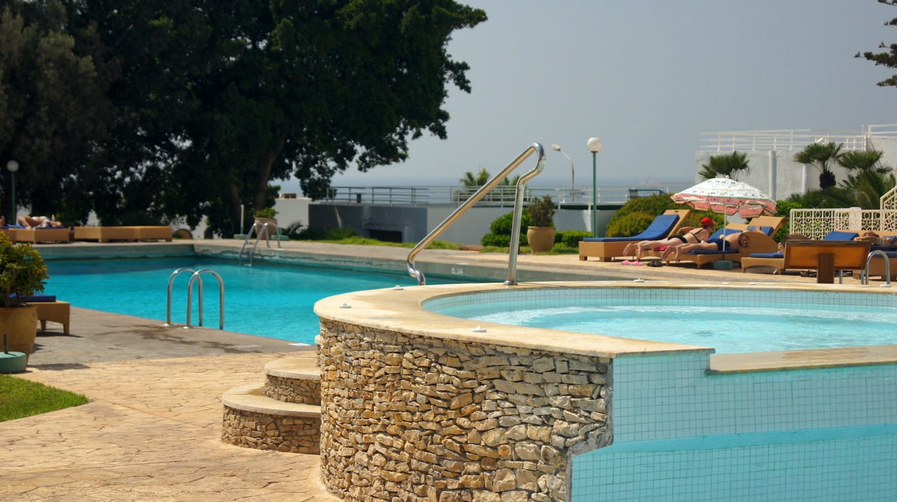 Jacuzzi Anezi Tower Hotel