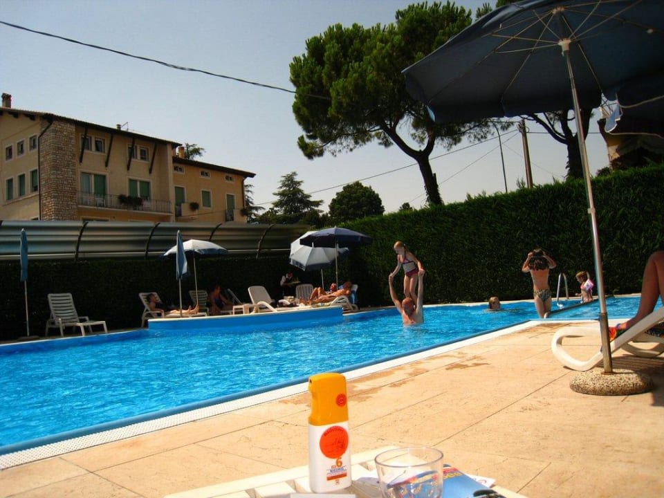 Pool Hotel Idania