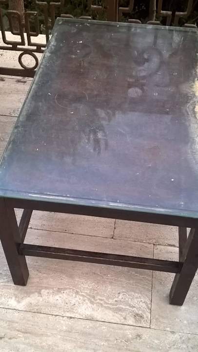 Dreckige Tische Teos Village