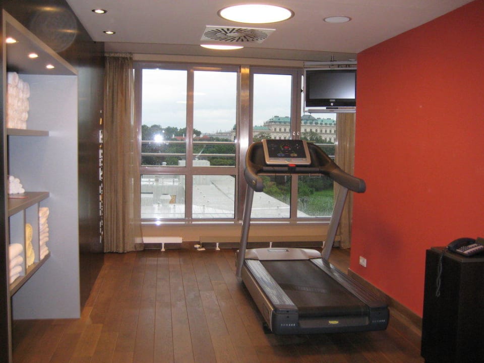 Fitness-Wellness-Bereich Lindner Hotel Vienna Am Belvedere, part of JdV by Hyatt