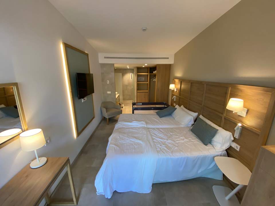 Zimmer Iberostar Waves Cala Domingos