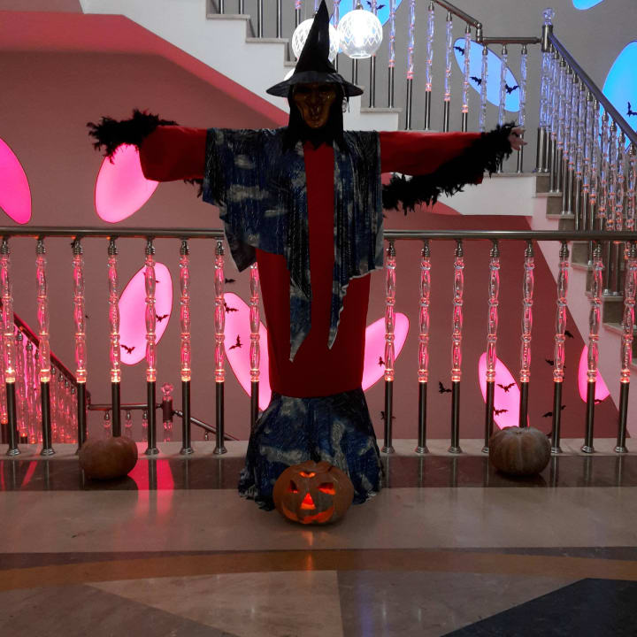 Dekoration zu Halloween Adalya Ocean Deluxe