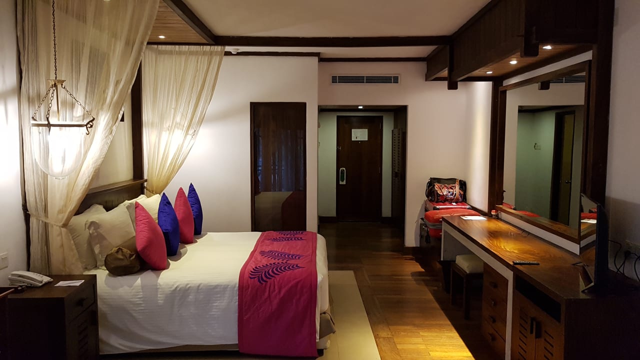 Zimmer Royal Palms Beach Hotel