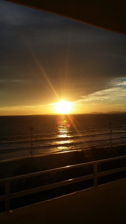 Sonnenuntergang vom Balkon aus Hotel HM Gran Fiesta