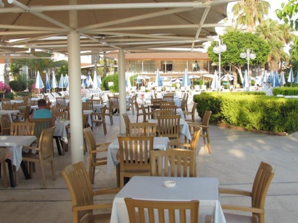 Część jadalna oraz bar Lonicera Resort & Spa Hotel