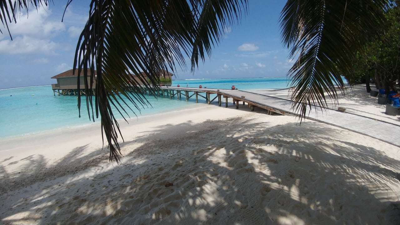 Strand Meeru Maldives Resort Island