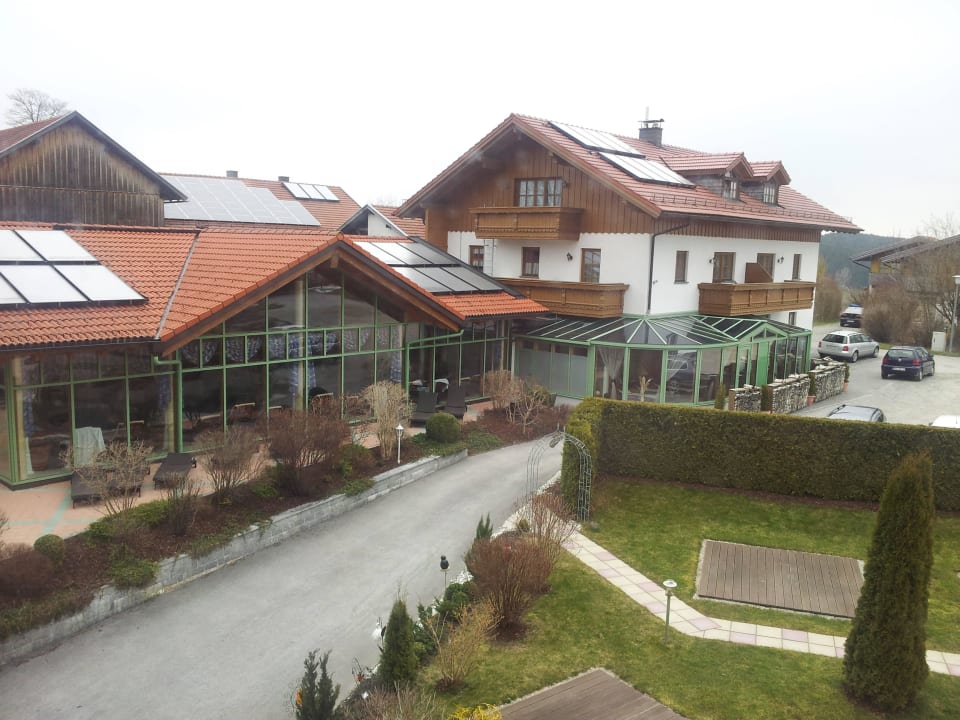 Blick auf Wellnessbereich und Ferienwohnungen Wellnesshotel Weber