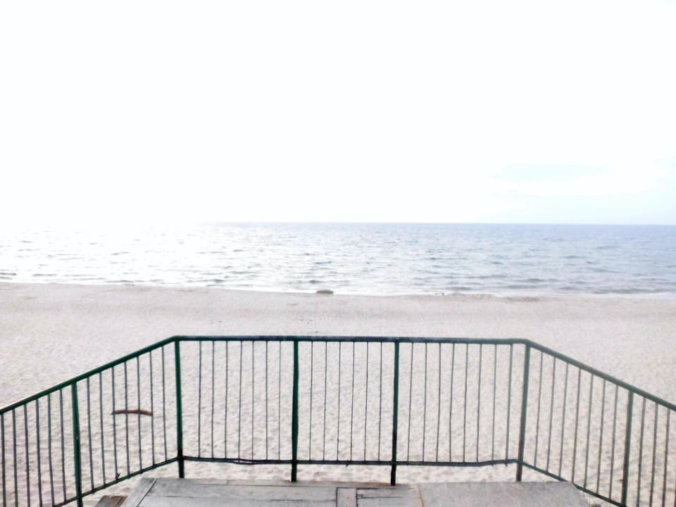 Vom Hotel ca. 200 m zum Strand Hotel Lubiewo Forest &Sea Resort