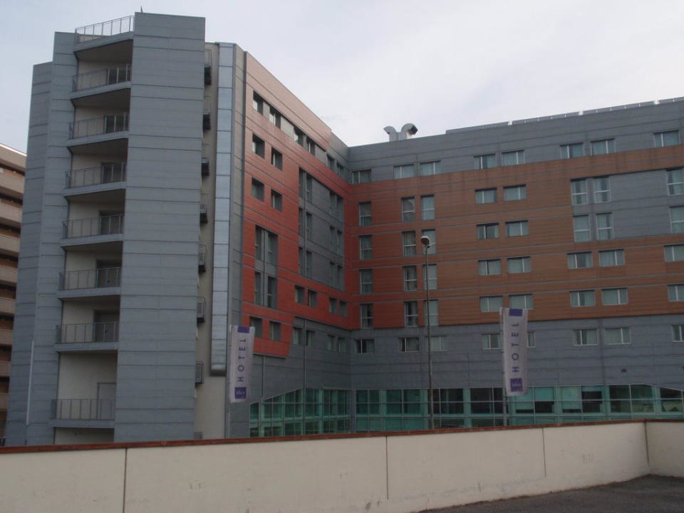 Vom Markt aus gesehen iH Hotels Roma Z3