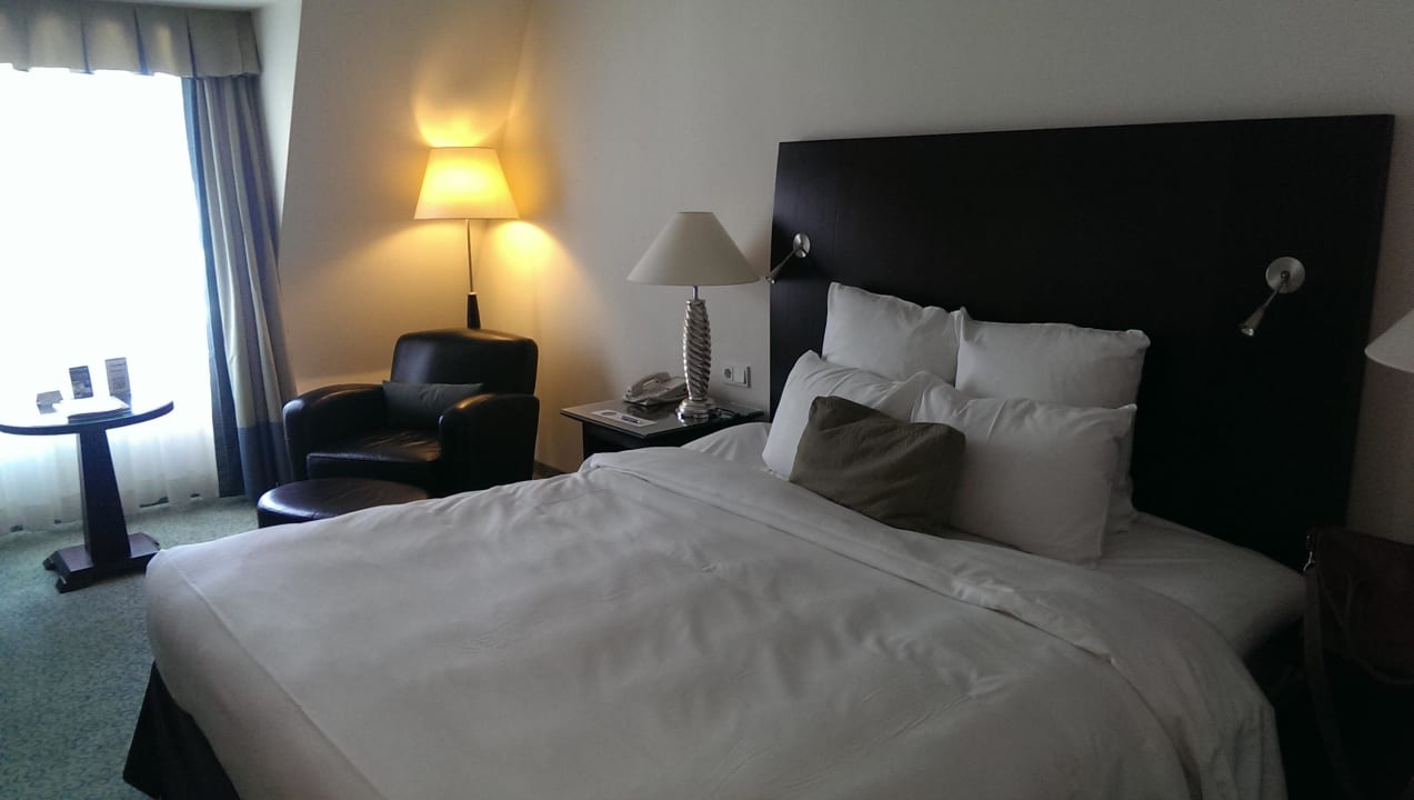Zimmer Lindner Hotel Cologne City Plaza, part of JdV by Hyatt