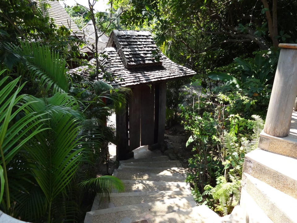 Aufgang zur Villa Santhiya Koh Phangan Resort & Spa