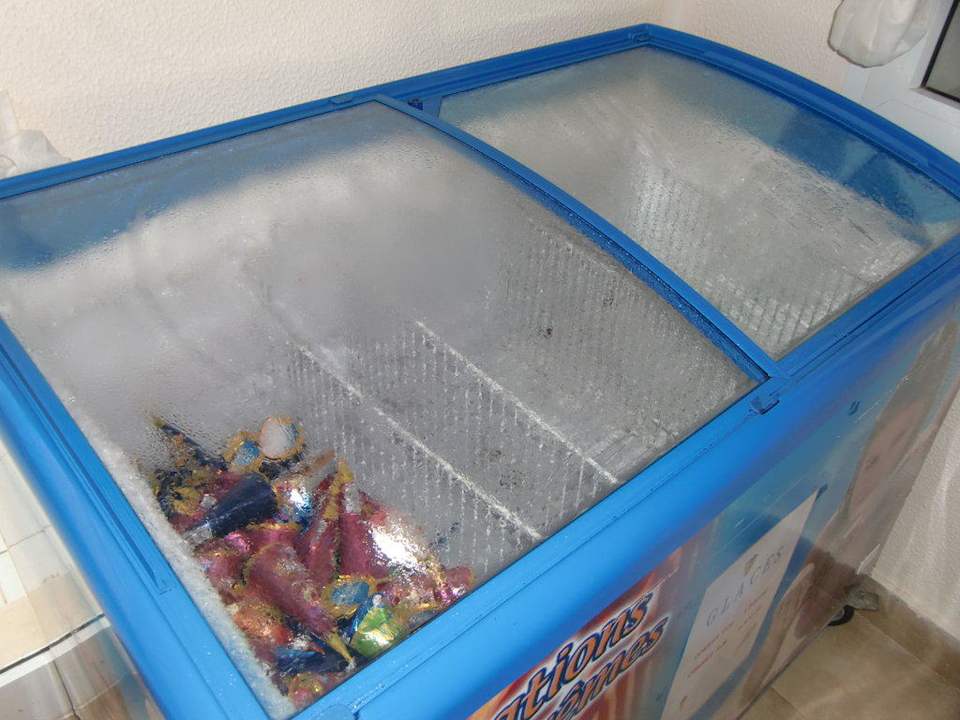 Eistruhe in der Lobbybar - lecker Samonelli Hotel El Mouradi Cap Mahdia