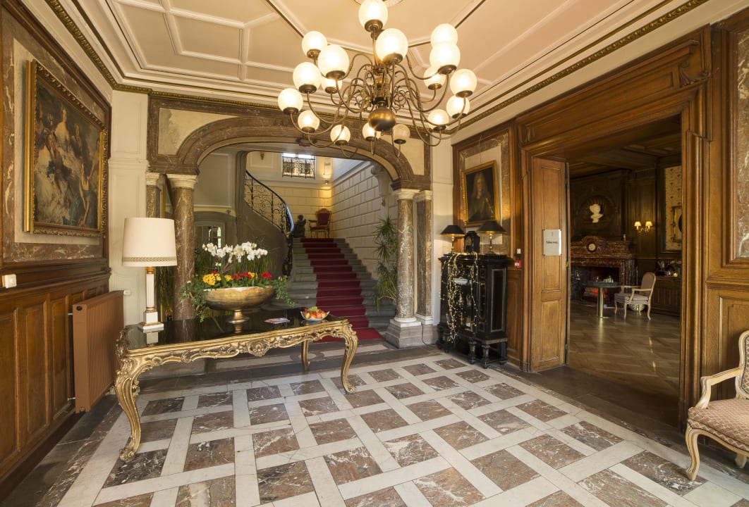 Lobby Hotel Château de Pourtalès