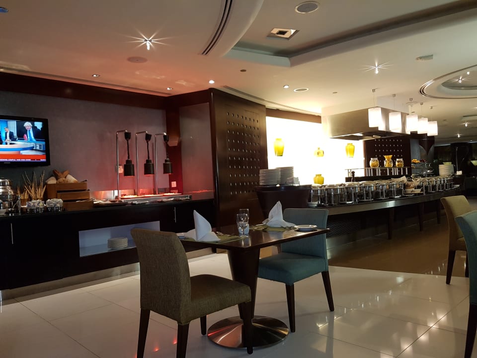 Gastro Rose Rayhaan by Rotana