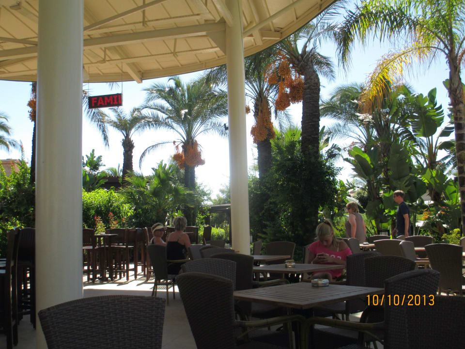 Rund um die Poolbar Crystal Family Comfort Collection